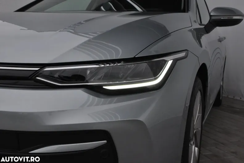 Volkswagen Golf din 2025 cu 11.000 km - oferta VOL195261 - foto 8