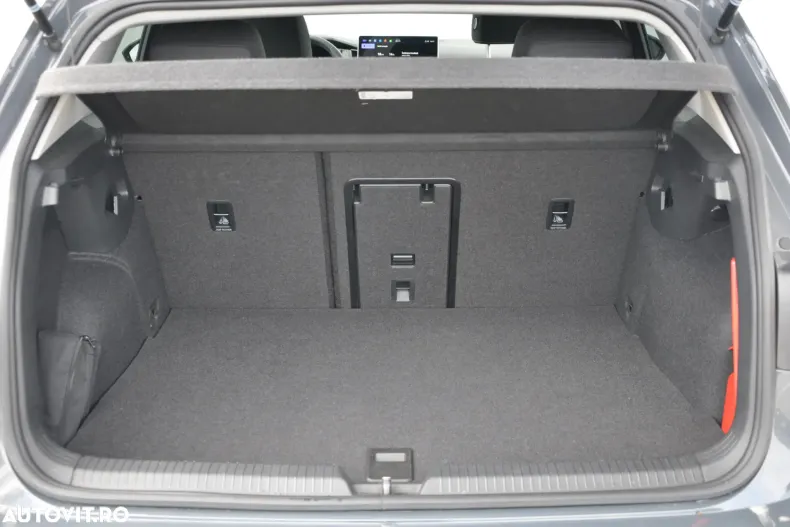 Volkswagen Golf din 2025 cu 6.000 km - oferta VOL195262 - foto 29