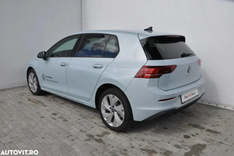 Volkswagen Golf din 2025 cu 4.000 km - oferta VOL195263 - foto 3