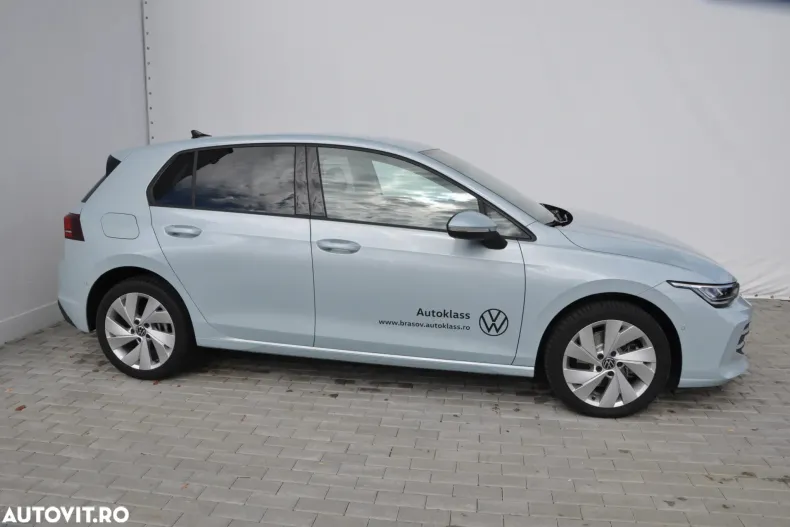 Volkswagen Golf din 2025 cu 4.000 km - oferta VOL195263 - foto 6