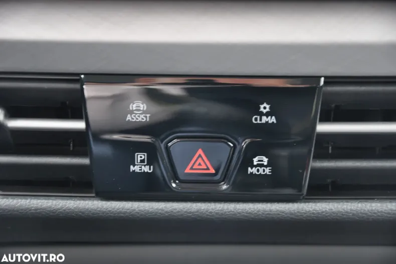 Volkswagen Golf din 2025 cu 4.000 km - oferta VOL195263 - foto 25