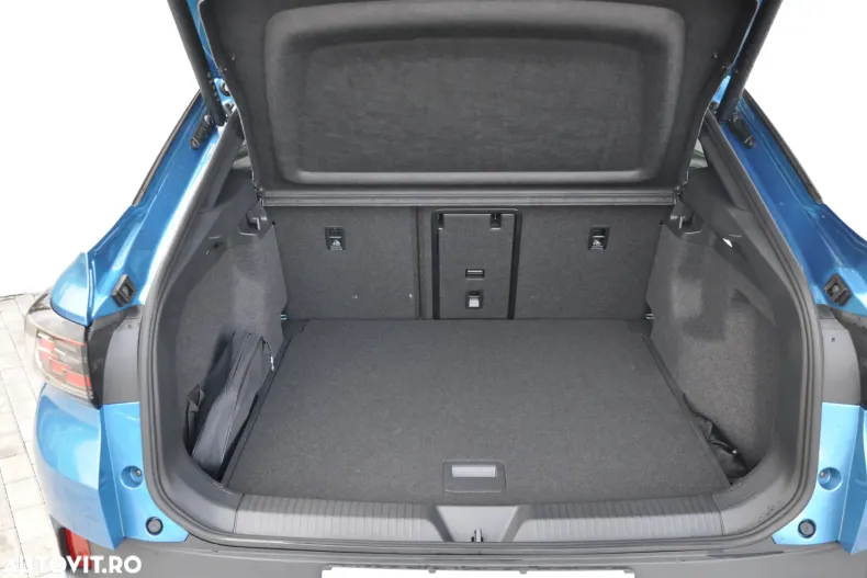 Volkswagen ID.5 din 2025 cu 12.000 km - oferta VOL195264 - foto 31