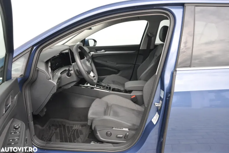 Volkswagen Golf din 2025 cu 800 km - oferta VOL195266 - foto 12