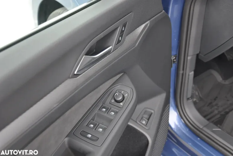 Volkswagen Golf din 2025 cu 800 km - oferta VOL195266 - foto 13