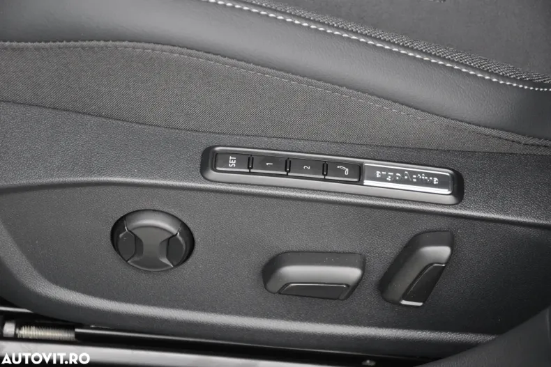 Volkswagen Golf din 2025 cu 800 km - oferta VOL195266 - foto 14