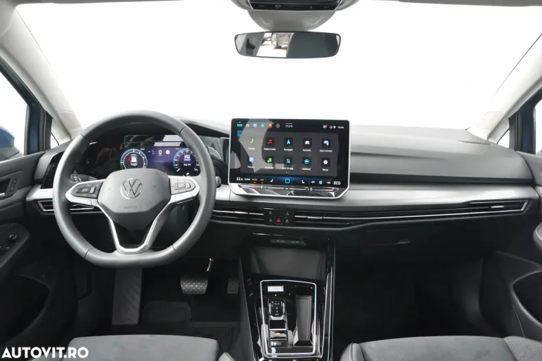 Volkswagen Golf din 2025 cu 800 km - oferta VOL195266 - foto 15
