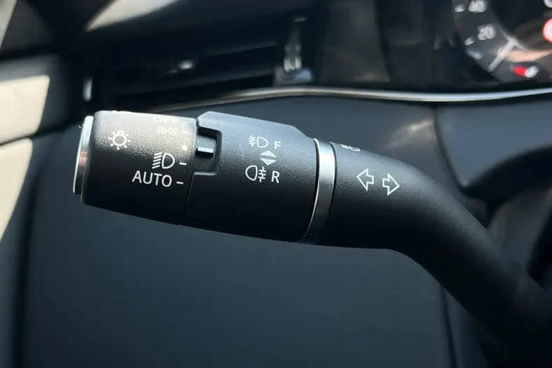 Land Rover Range Rover Evoque din 2023 cu 44.800 km - oferta LAN195274 - foto 18