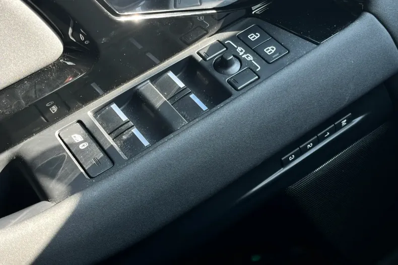 Land Rover Range Rover Evoque din 2023 cu 44.800 km - oferta LAN195274 - foto 20