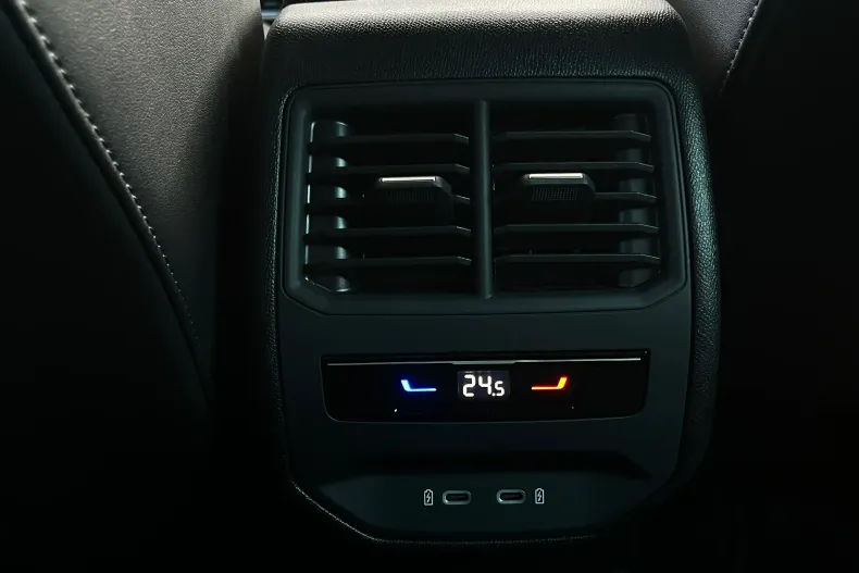 Cupra Formentor din 2025 cu 4.565 km - oferta CUP195276 - foto 12