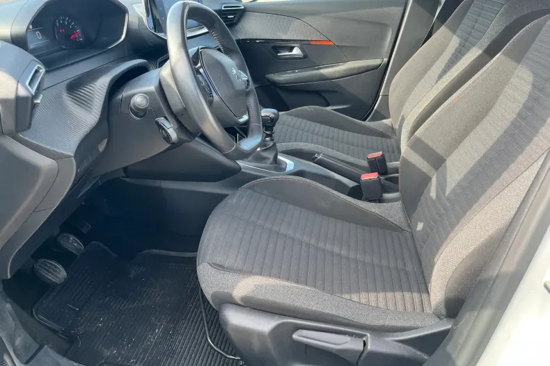 Peugeot 208 din 2023 cu 86.661 km - oferta PEU195278 - foto 10