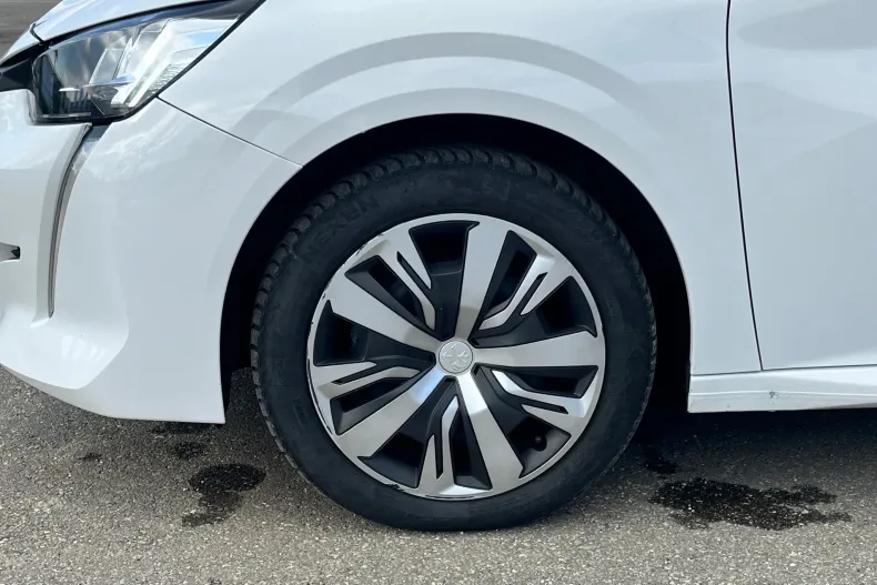 Peugeot 208 din 2023 cu 86.661 km - oferta PEU195278 - foto 26