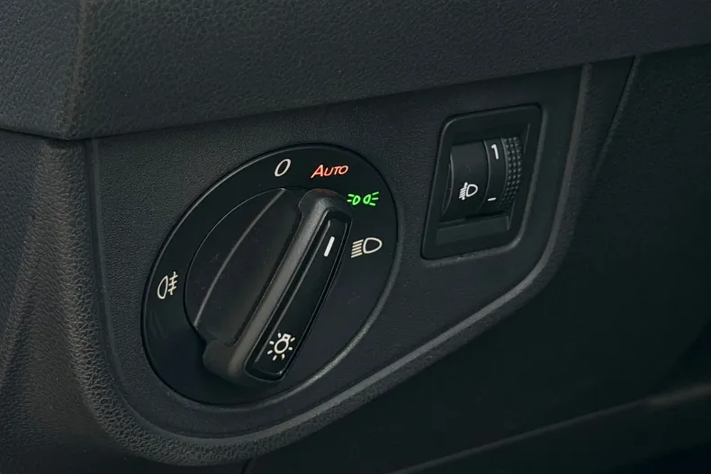 Volkswagen Taigo din 2022 cu 42.476 km - oferta VOL195282 - foto 18