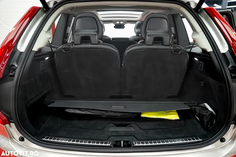 Volvo XC90 din 2022 cu 118.000 km - oferta VOL195289 - foto 38