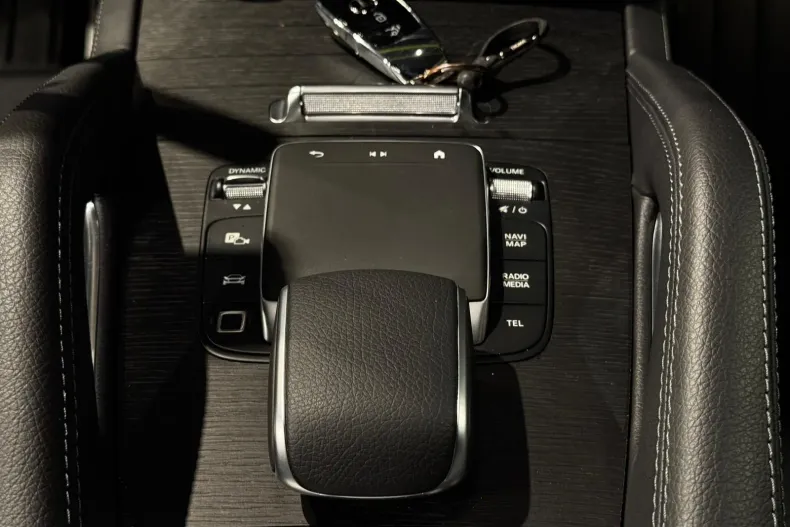 Mercedes-Benz GLS din 2025 cu 6.000 km - oferta MER195295 - foto 21