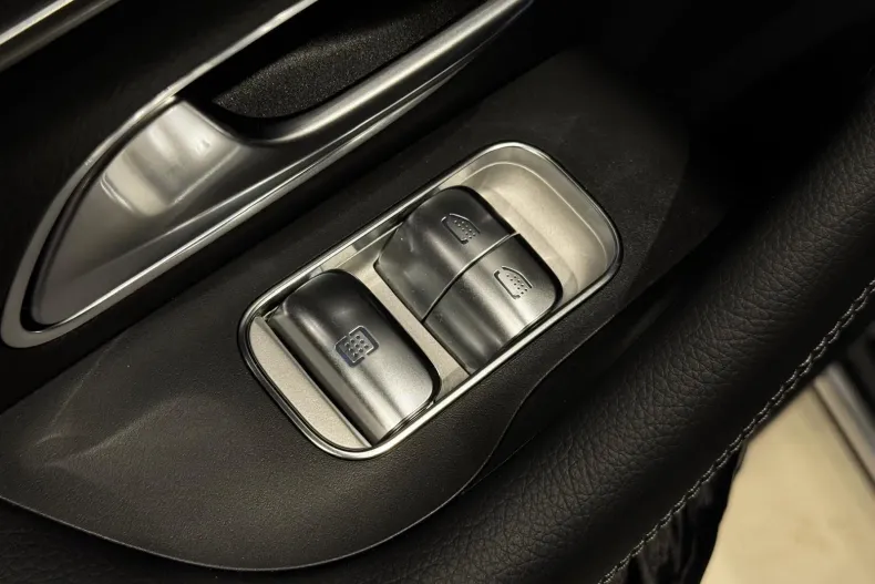 Mercedes-Benz GLS din 2025 cu 6.000 km - oferta MER195295 - foto 30