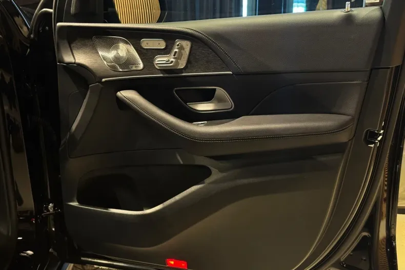 Mercedes-Benz GLS din 2025 cu 6.000 km - oferta MER195295 - foto 34