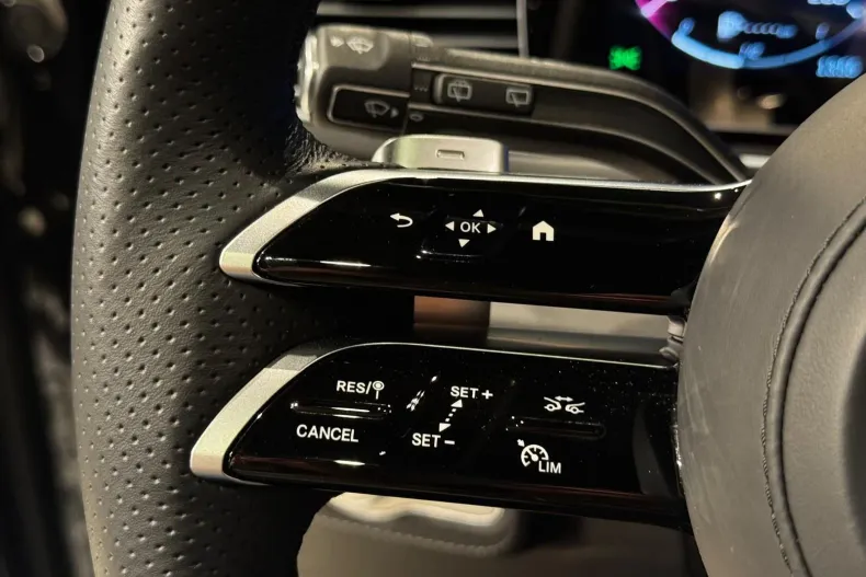 Mercedes-Benz GLS din 2025 cu 6.000 km - oferta MER195295 - foto 39