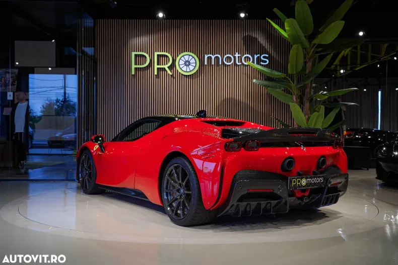 Ferrari SF90 Stradale din 2022 cu 4.849 km - oferta FER195301 - foto 8