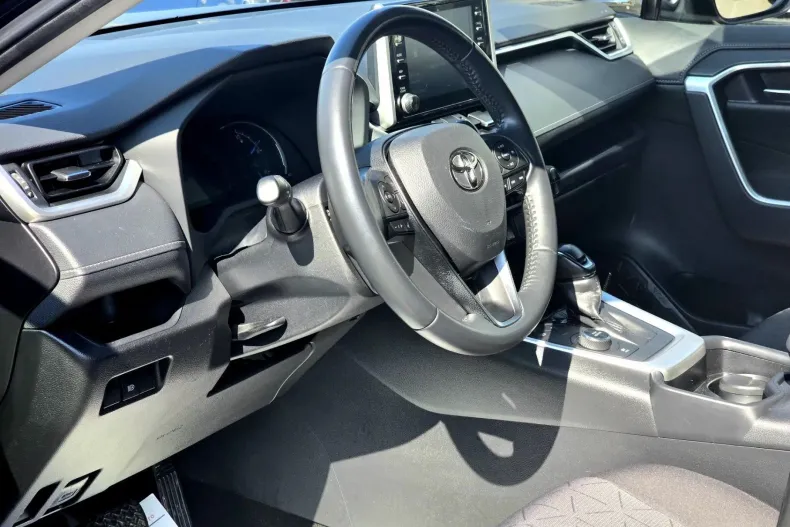 Toyota RAV4 din 2022 cu 67.334 km - oferta TOY195304 - foto 11