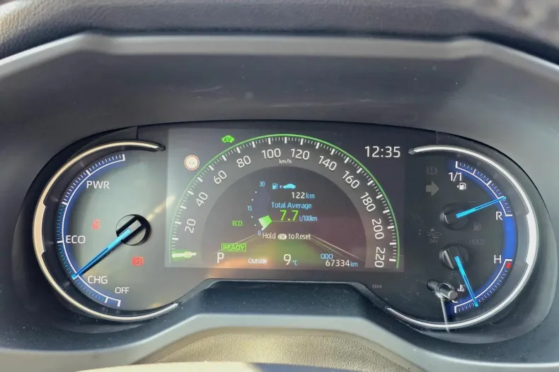 Toyota RAV4 din 2022 cu 67.334 km - oferta TOY195304 - foto 14