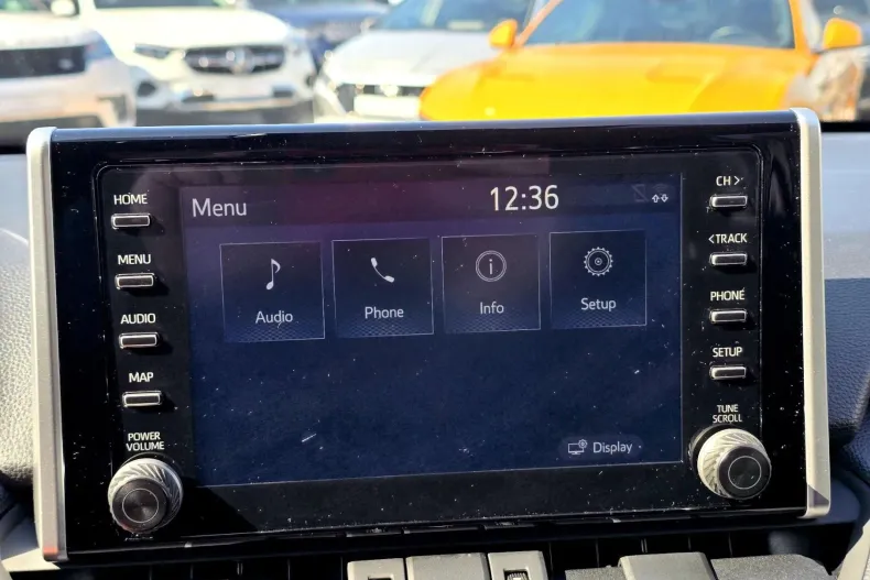 Toyota RAV4 din 2022 cu 67.334 km - oferta TOY195304 - foto 19