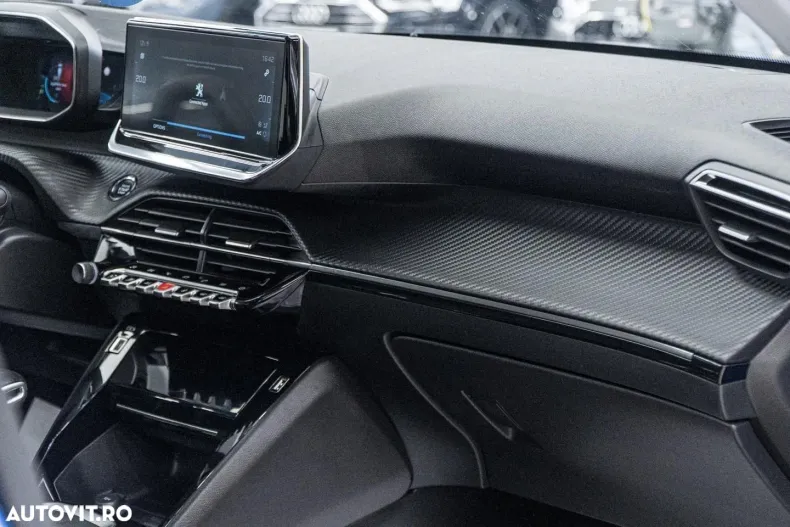 Peugeot 2008 din 2021 cu 172.700 km - oferta PEU195311 - foto 36