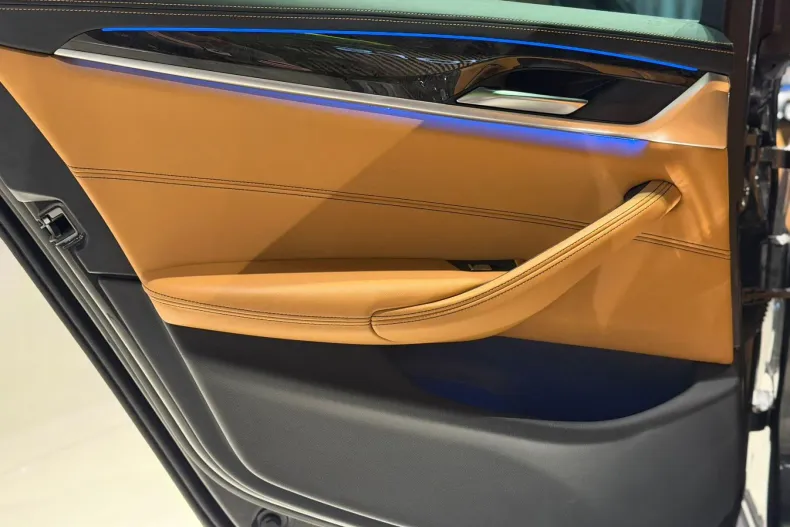 BMW 530e (Seria 5) din 2021 cu 55.000 km - oferta BMW195320 - foto 32