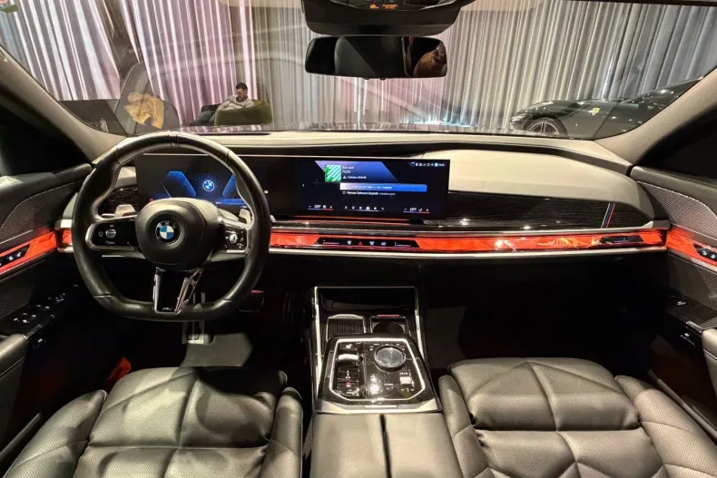BMW 740d (Seria 7) din 2024 cu 59.000 km - oferta BMW195322 - foto 16