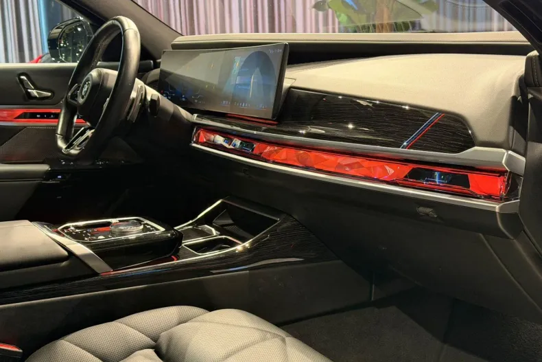 BMW 740d (Seria 7) din 2024 cu 59.000 km - oferta BMW195322 - foto 28