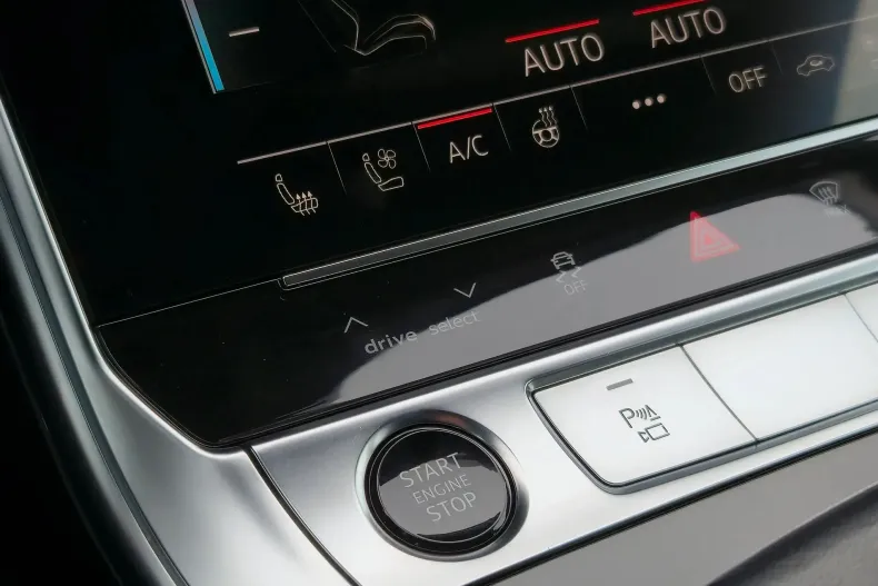 Audi A6 din 2021 cu 117.250 km - oferta AUD195328 - foto 30