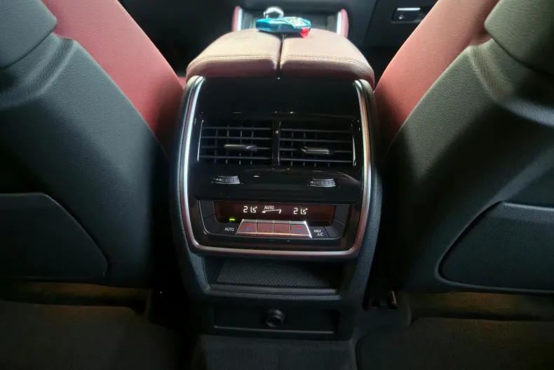 BMW X6 (Seria X) din 2021 cu 107.800 km - oferta BMW195329 - foto 29