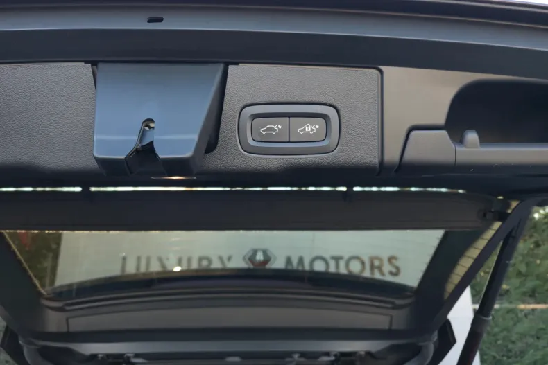 Volvo XC60 din 2021 cu 121.100 km - oferta VOL195330 - foto 38