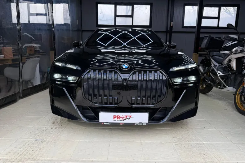 BMW 740d (Seria 7) din 2023 cu 64.322 km - oferta BMW195331 - foto 2