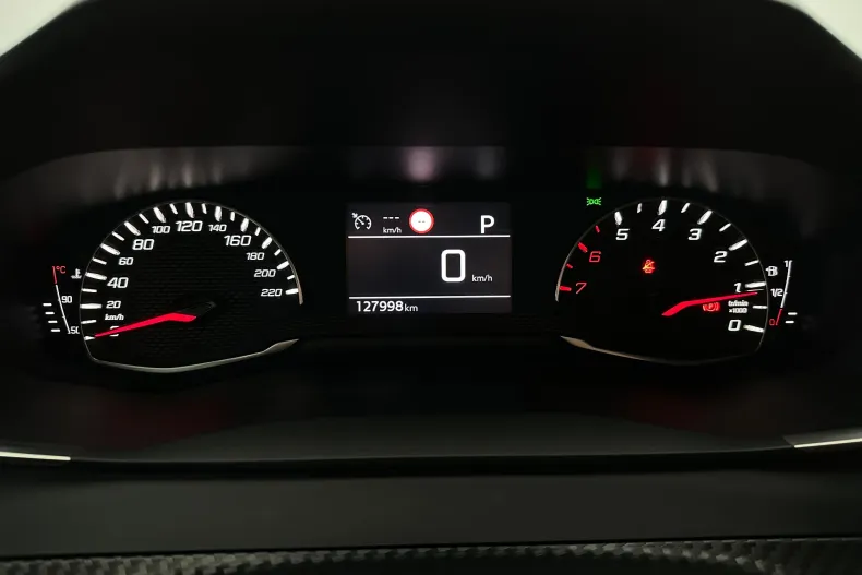 Peugeot 2008 din 2020 cu 127.998 km - oferta PEU195334 - foto 9