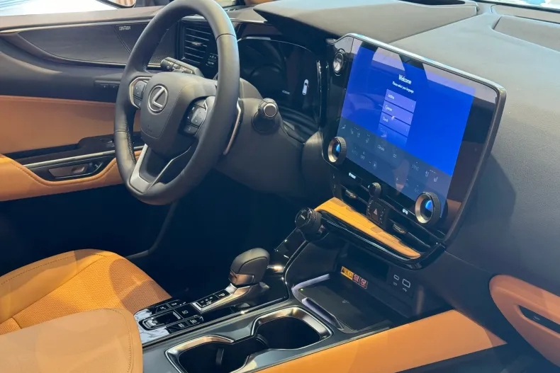 Lexus Seria NX din 2026 cu 2 km - oferta LEX195338 - foto 23