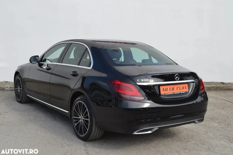 Mercedes-Benz C din 2020 cu 172.794 km - oferta MER195356 - foto 4