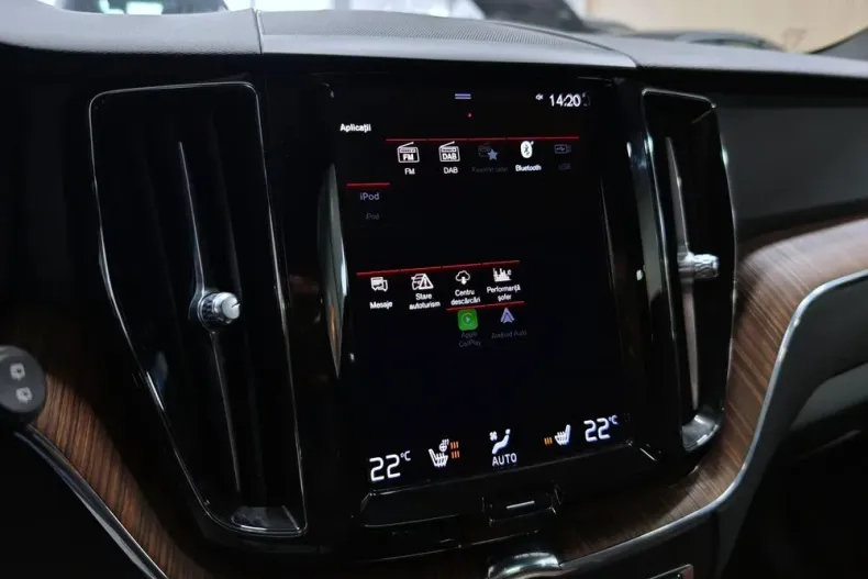 Volvo XC60 din 2020 cu 97.035 km - oferta VOL195360 - foto 12