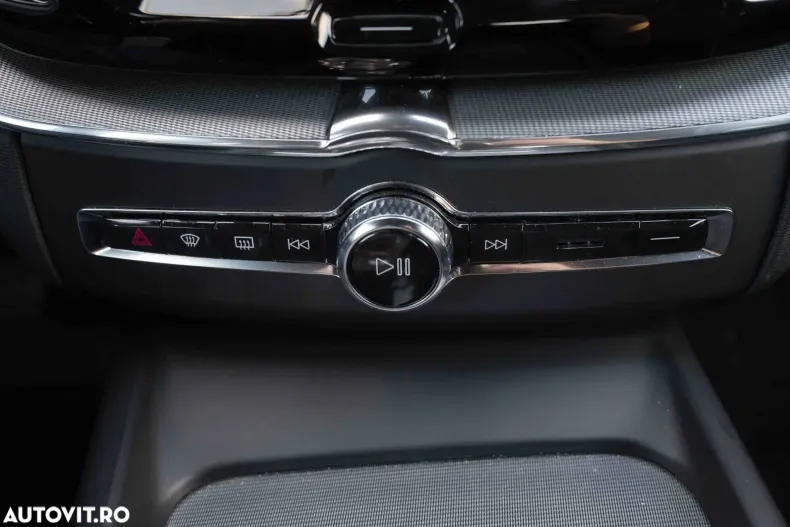 Volvo XC60 din 2022 cu 131.599 km - oferta VOL195362 - foto 36