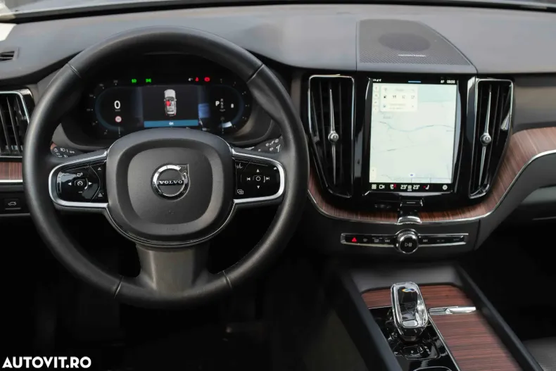 Volvo XC60 din 2023 cu 143.713 km - oferta VOL195363 - foto 13