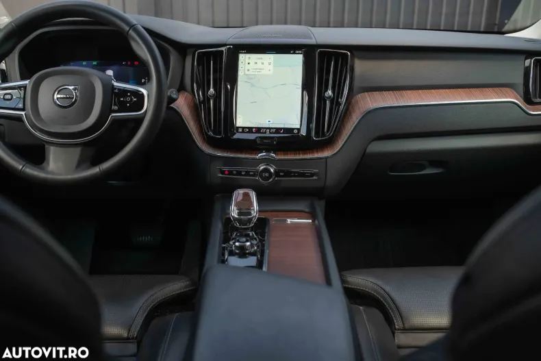 Volvo XC60 din 2023 cu 143.713 km - oferta VOL195363 - foto 37