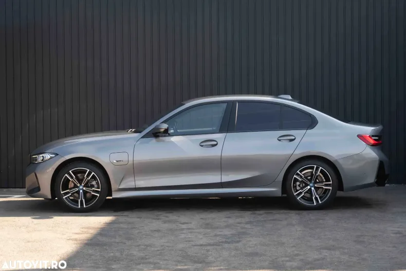 BMW 320e (Seria 3) din 2022 cu 107.854 km - oferta BMW195365 - foto 9