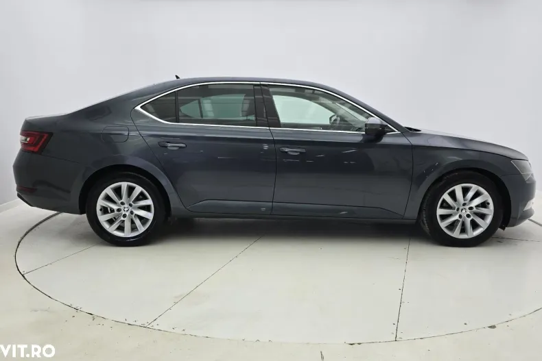 Skoda Superb din 2020 cu 143.494 km - oferta SKO195374 - foto 5