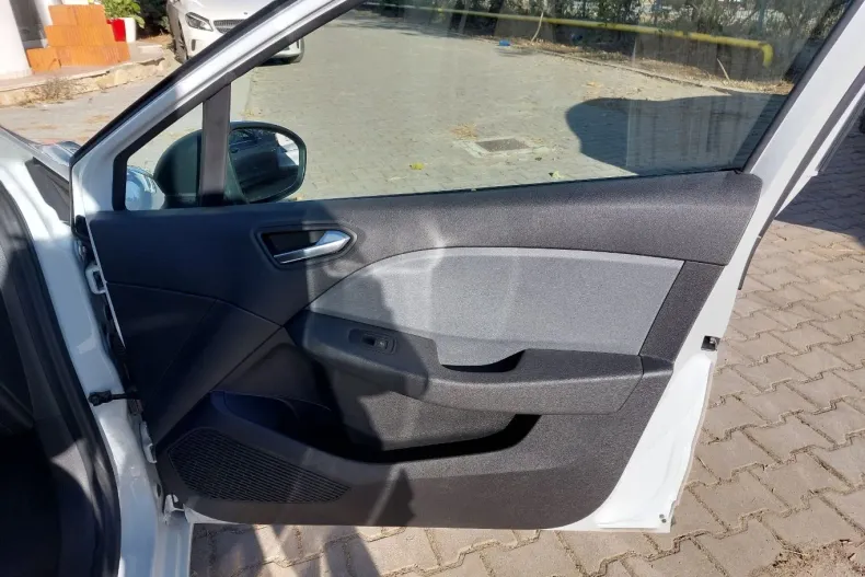 Renault Clio din 2020 cu 104.845 km - oferta REN195380 - foto 20