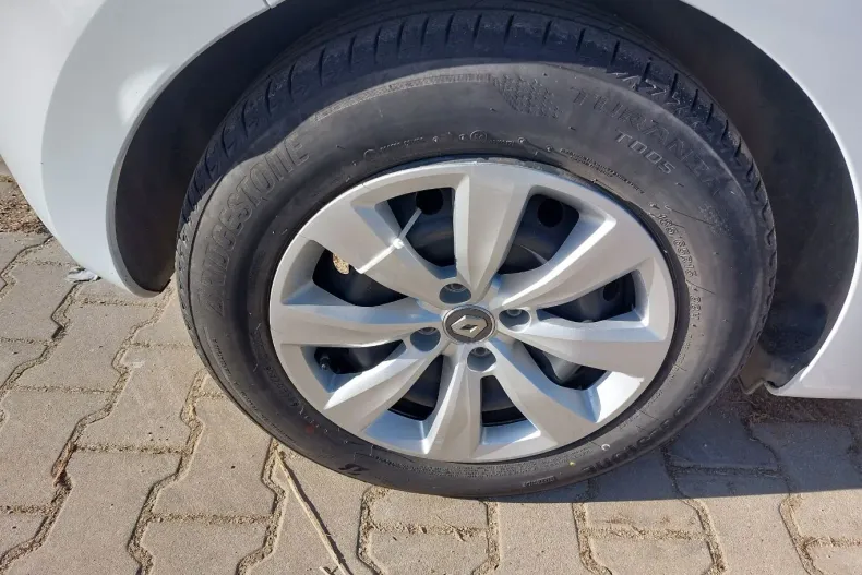 Renault Clio din 2020 cu 104.845 km - oferta REN195380 - foto 24