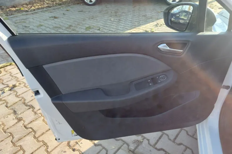 Renault Clio din 2020 cu 67.685 km - oferta REN195381 - foto 10