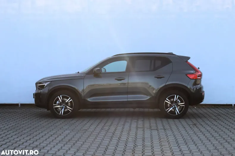 Volvo XC40 din 2025 cu 1.000 km - oferta VOL195388 - foto 8
