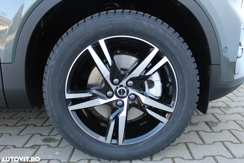 Volvo XC40 din 2025 cu 1.000 km - oferta VOL195388 - foto 34