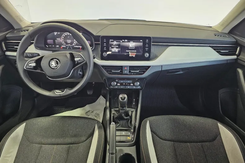 Skoda Kamiq din 2025 cu 4.747 km - oferta SKO195389 - foto 7