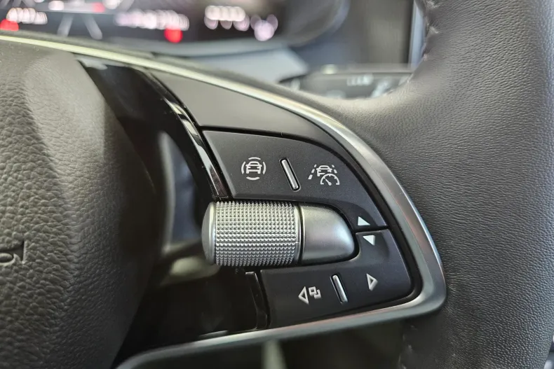 Skoda Kamiq din 2025 cu 4.747 km - oferta SKO195389 - foto 11