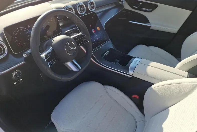 Mercedes-Benz C din 2025 cu 13.220 km - oferta MER195392 - foto 12